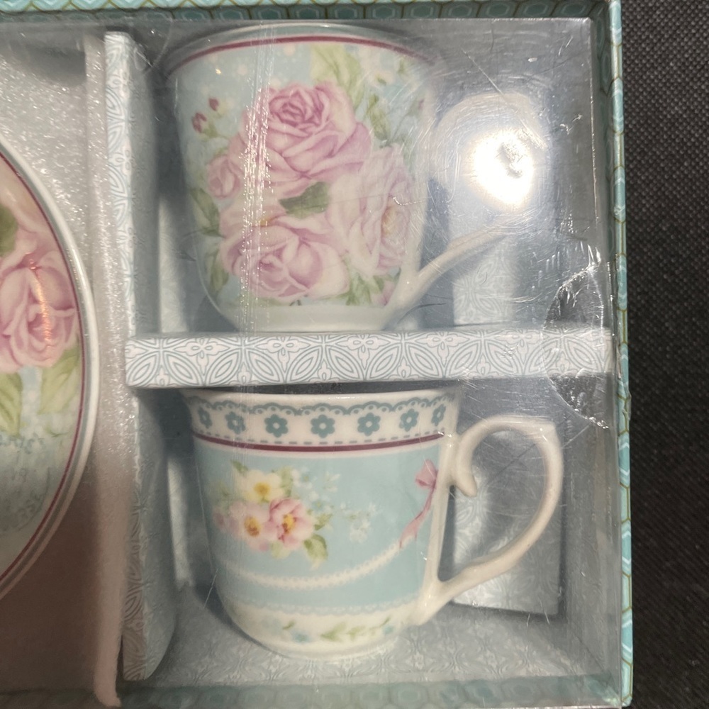 Graces Teaware Mini Tea Set Paris Stamp - Picture 3 of 3